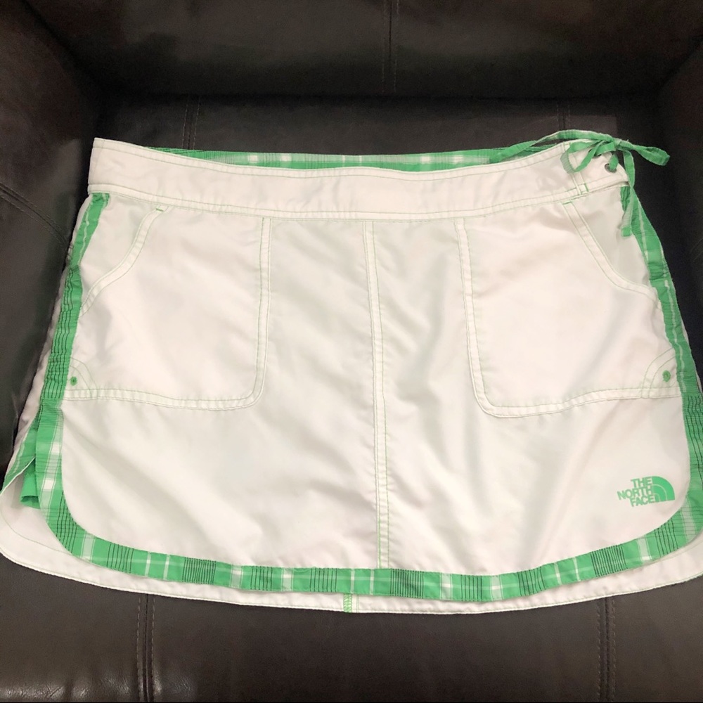 The North Face Tennis Skirt / Skort Women’s Size 14